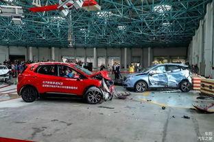 国产电车碰撞实战视频大全